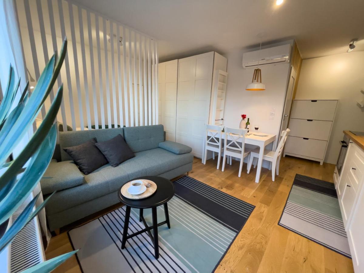 Urban Apartments Studio No 4A, Free Private Parking, Self Check-In Chorzow Ngoại thất bức ảnh