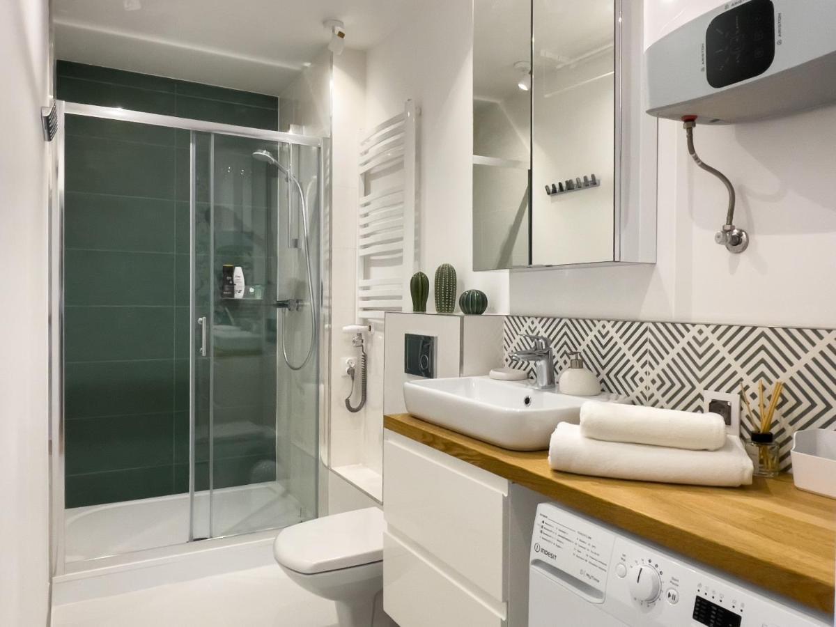 Urban Apartments Studio No 4A, Free Private Parking, Self Check-In Chorzow Ngoại thất bức ảnh